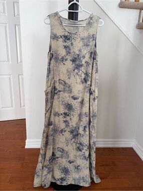 Francesca Bettini Cream and Blue Floral Linen-Blend Maxi Dress